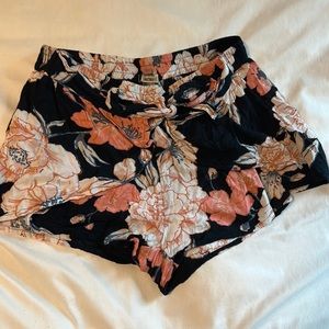 Roxy floral shorts